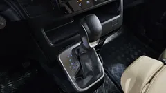 2023 Hyundai Staria 4WD Tourer 11-Seater — фото 9