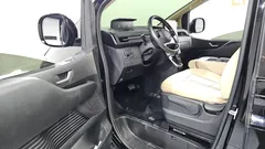 2023 Hyundai Staria 4WD Tourer 11-Seater — фото 10