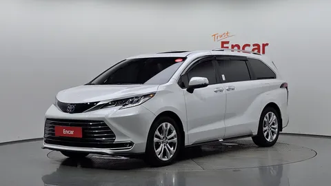 2023 Toyota Sienna 2.5 Hybrid 2WD