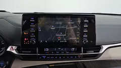 2023 Toyota Sienna 2.5 Hybrid 2WD, белый — фото 18