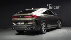 2022 BMW X6 xDrive40i M Sport — фото 2