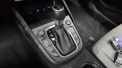 2023 Hyundai Kona Gasoline 1.6 Turbo 2WD, белый — фото 9