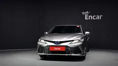 2023 Toyota Camry 2.5 XLE Hybrid, серый — фото 3