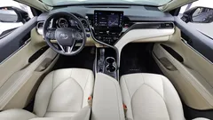 2023 Toyota Camry 2.5 XLE Hybrid, серый — фото 7