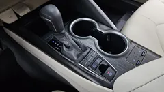 2023 Toyota Camry 2.5 XLE Hybrid, серый — фото 9