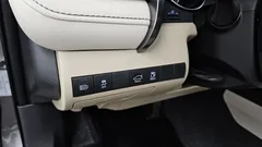 2023 Toyota Camry 2.5 XLE Hybrid, серый — фото 19