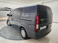 2023 Hyundai Staria Cargo 5-Seater — фото 5