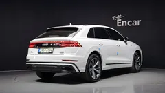 2021 Audi Q8 50 TDI Quattro Premium, белый — фото 2