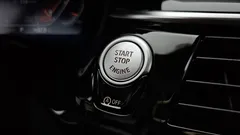 2022 BMW 5-Series 520i Luxury — фото 20