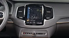 2022 Volvo XC90 B6 Inscription — фото 18