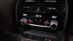 2022 BMW 5-Series 530e Luxury, белый — фото 19