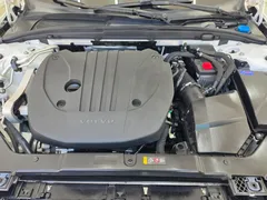 2021 Volvo V60 B5 Pro AWD, белый — фото 6