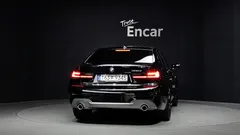 2022 BMW 3-Series 320d M Sport — фото 4
