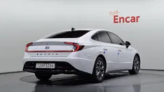 2022 Hyundai Sonata 2.0 — фото 2