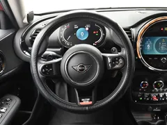 2023 Mini Clubman Multitione Edition, красный — фото 17