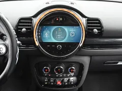 2023 Mini Clubman Multitione Edition, красный — фото 18