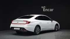 2022 Hyundai Sonata 2.0 — фото 2