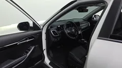 2023 Kia Seltos Gasoline 1.6 Turbo 2WD, белый — фото 10