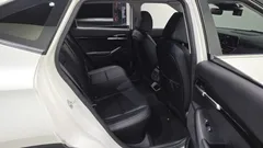 2023 Kia Seltos Gasoline 1.6 Turbo 2WD, белый — фото 11