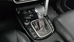 2023 Kia Seltos Gasoline 1.6 Turbo 2WD, белый — фото 9