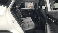 2023 Kia Seltos Gasoline 1.6 Turbo 2WD, белый — фото 11