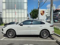 2023 Porsche Cayenne 3.0 COUPE PLATINUM EDITION — фото 3