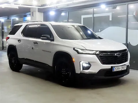 2023 ChevroletGMDaewoo Traverse 3.6 AWD Redline
