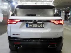 2023 ChevroletGMDaewoo Traverse 3.6 AWD Redline — фото 5