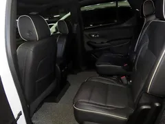 2023 ChevroletGMDaewoo Traverse 3.6 AWD Redline — фото 7