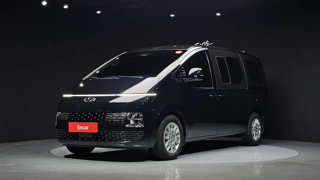 2022 Hyundai Staria Cargo 5-Seater