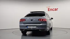 2022 Volkswagen Passat 2.0 TDI Prestige, серо-серебристый — фото 4