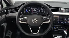 2022 Volkswagen Passat 2.0 TDI Prestige, серо-серебристый — фото 13