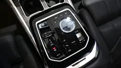 2023 BMW 7-Series 740i sDrive Design Pure Excellence — фото 15