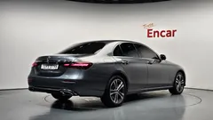 2022 Mercedes-Benz E-Class E350 4MATIC Avantgarde — фото 2