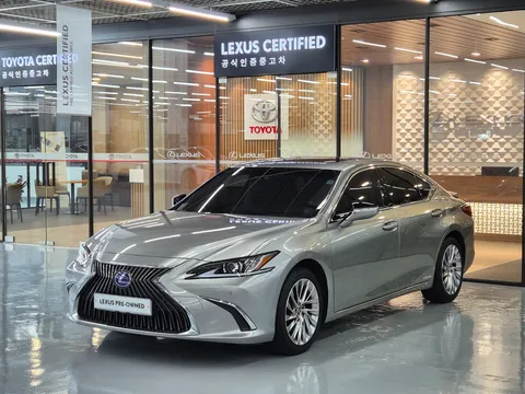 2021 Lexus ES Luxury Plus