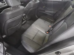 2021 Lexus ES Luxury Plus, 연금색 — фото 15