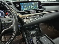 2021 Lexus ES Luxury Plus, 연금색 — фото 19