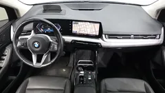 2023 BMW 2-Series 220i Advantage, белый — фото 7