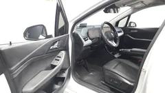 2023 BMW 2-Series 220i Advantage, белый — фото 10