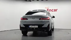 2022 BMW X4 xDrive20i M Sport — фото 4