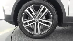 2023 Volkswagen Tiguan 2.0 TDI 4Motion Prestige, белый — фото 5
