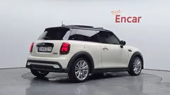 2022 Mini Cooper 클래식 플러스 — фото 2