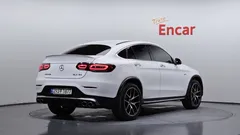 2022 Mercedes-Benz GLC-Class AMG GLC43 4MATIC Coupe, белый — фото 2