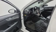 2021 Kia K3 Standard, белый — фото 10