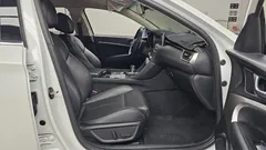 2021 Genesis G70 Gasoline 2.0T 2WD, белый — фото 11