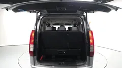 2023 Hyundai Staria 4WD Tourer 11-Seater — фото 20