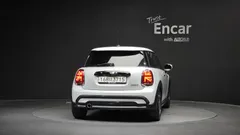 2023 Mini Cooper Classic — фото 4