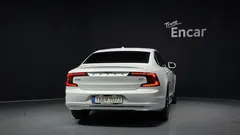 2023 Volvo S90 B5 Ultimate Bright, белый — фото 4