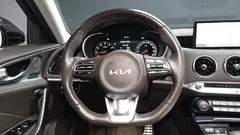 2023 Kia Stinger 2.5 Masters, белый — фото 13