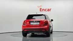 2023 Mini Cooper 5Door Classic — фото 4